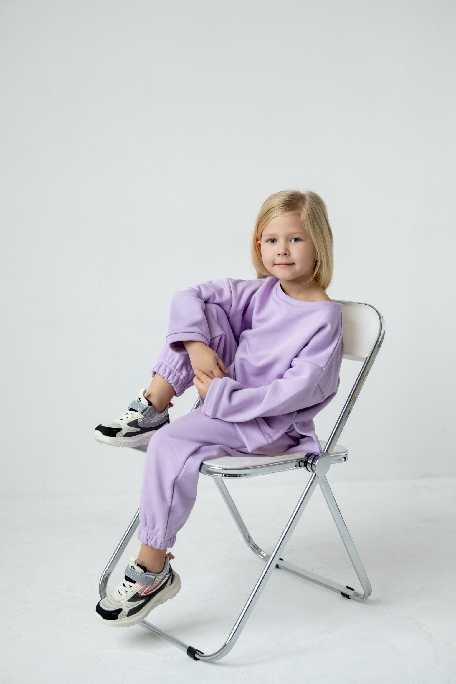 Костюм толстовка с разрезами и джогеры