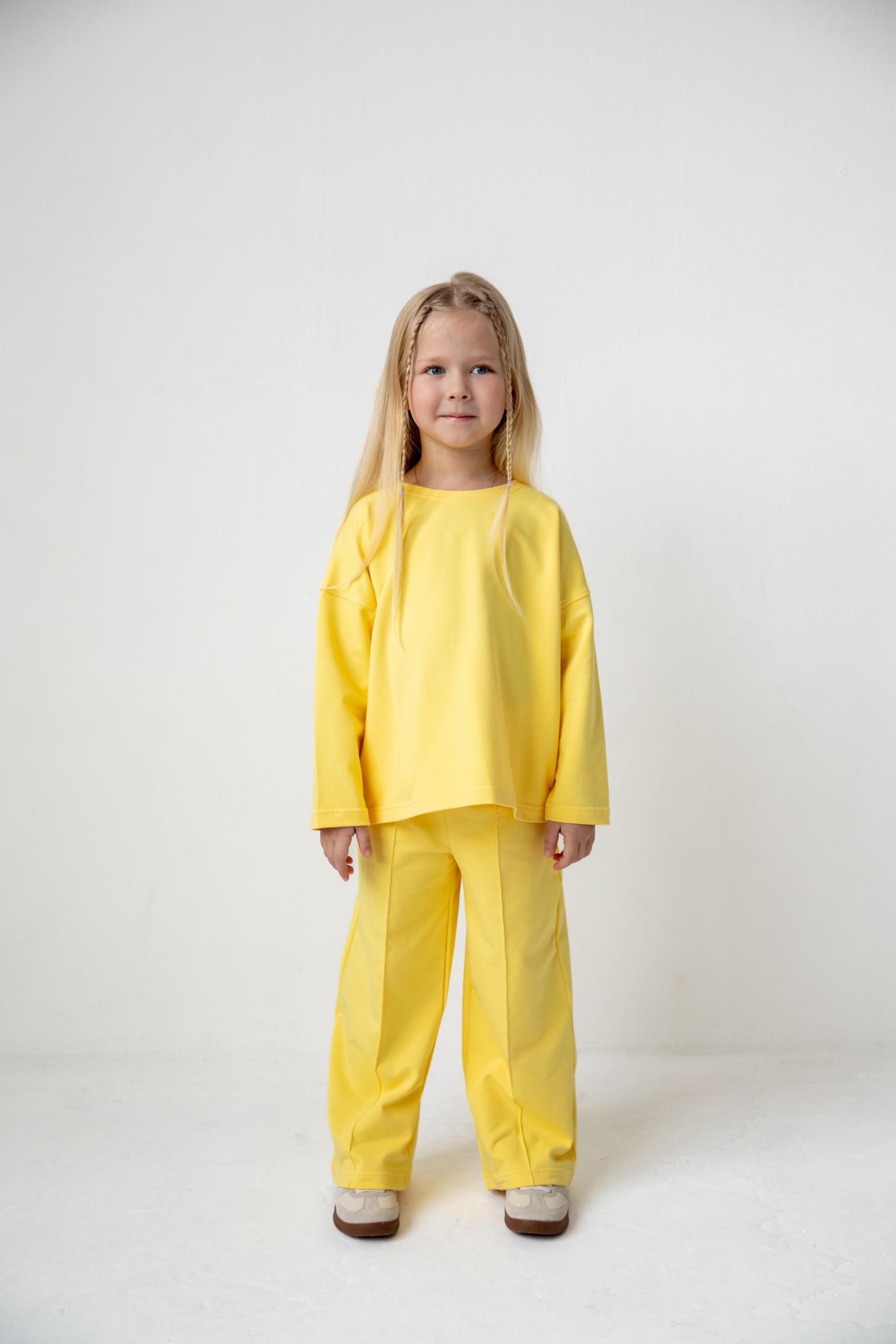 Костюм лонгслив и брюки со швами