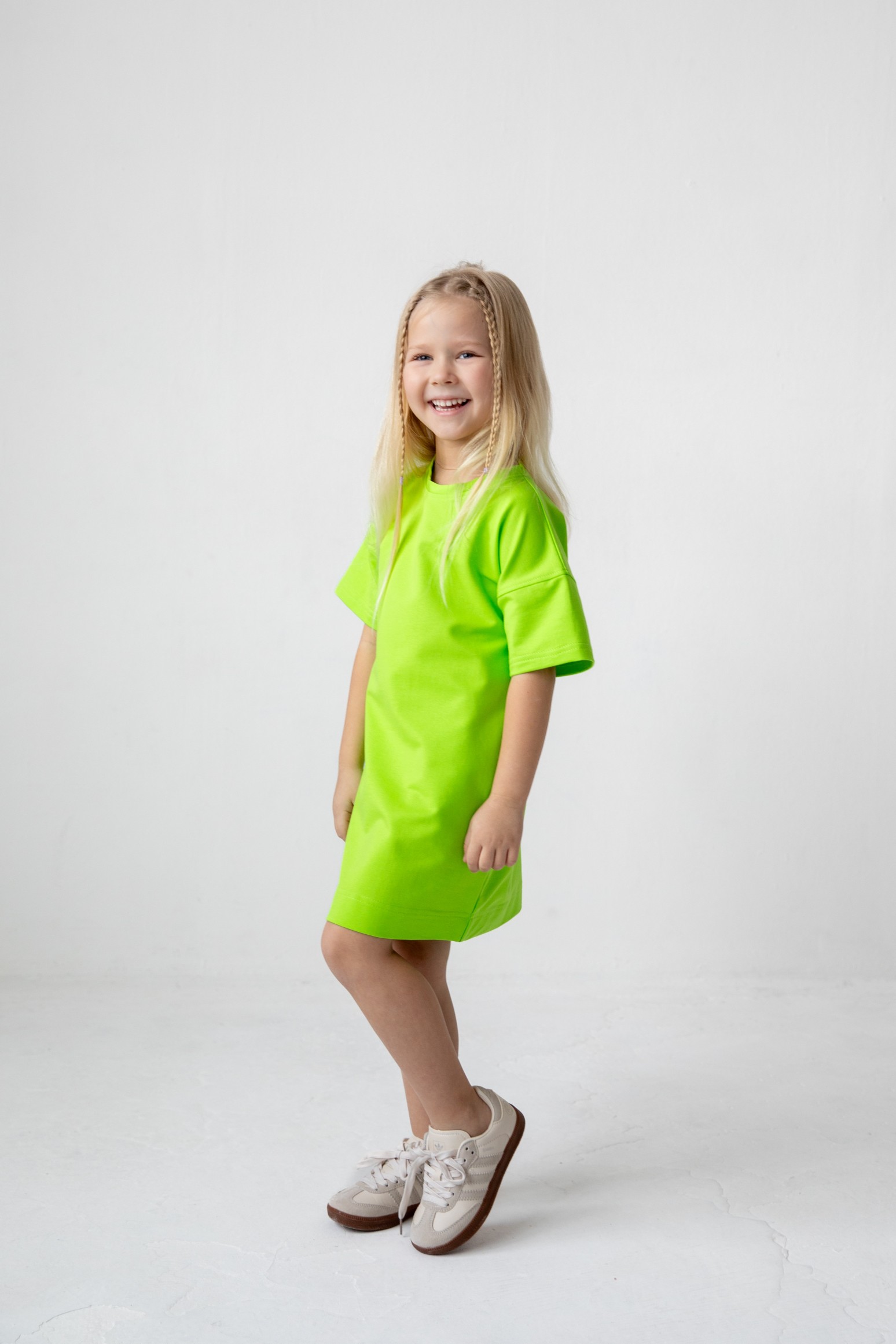 Платье-футболка свободного кроя