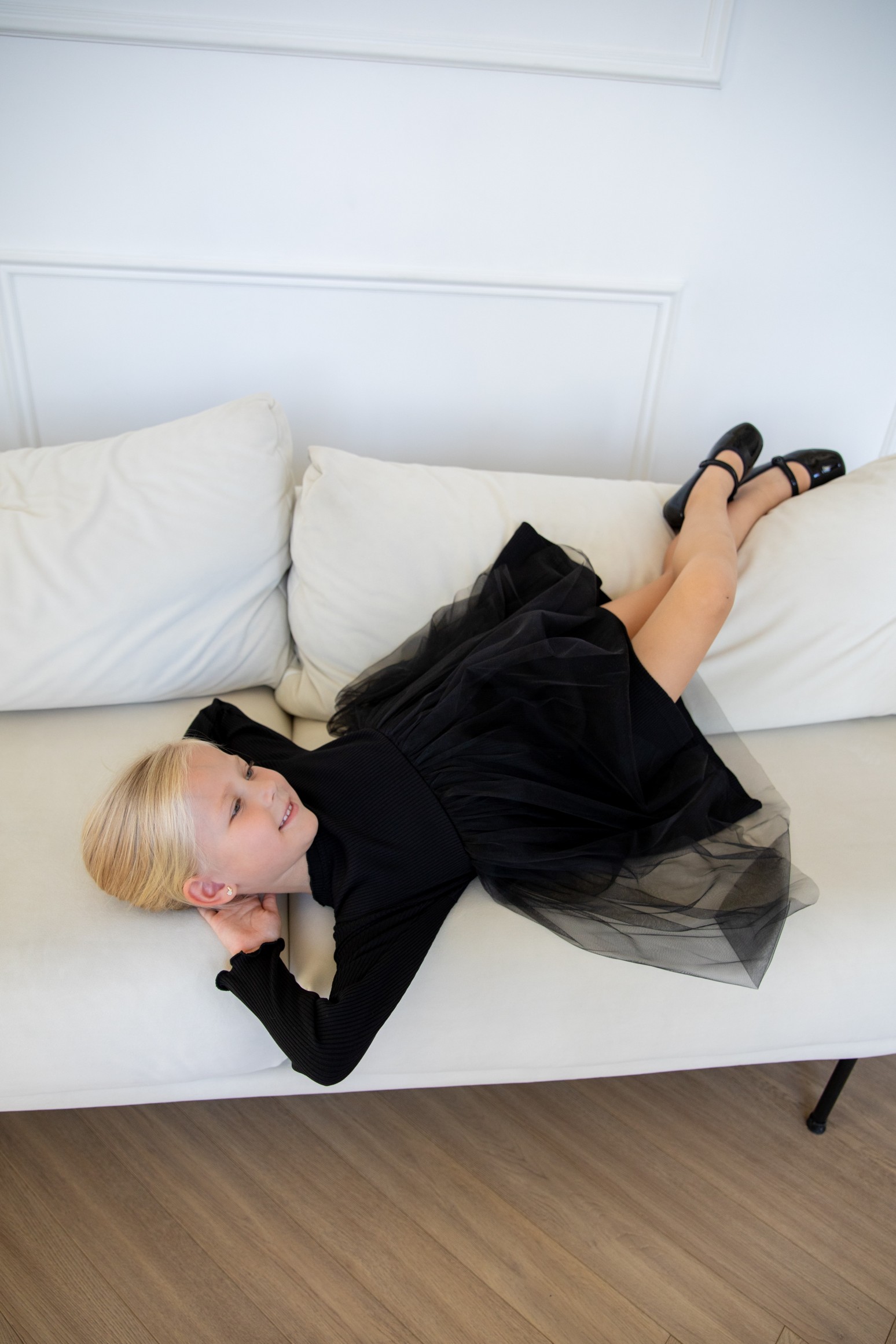 Платье из трикотажа с фатином