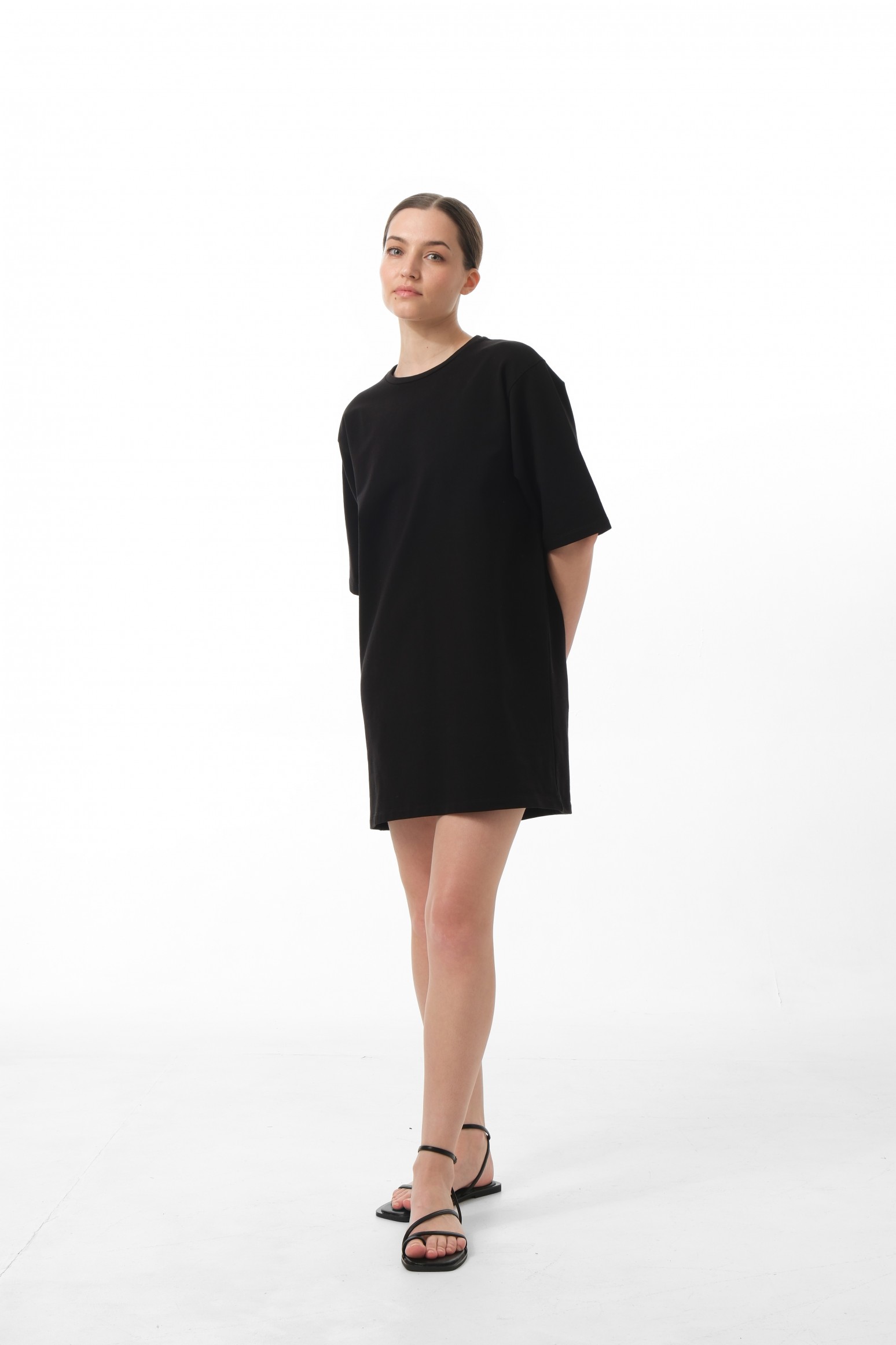Платье-футболка oversize из плотного трикотажа