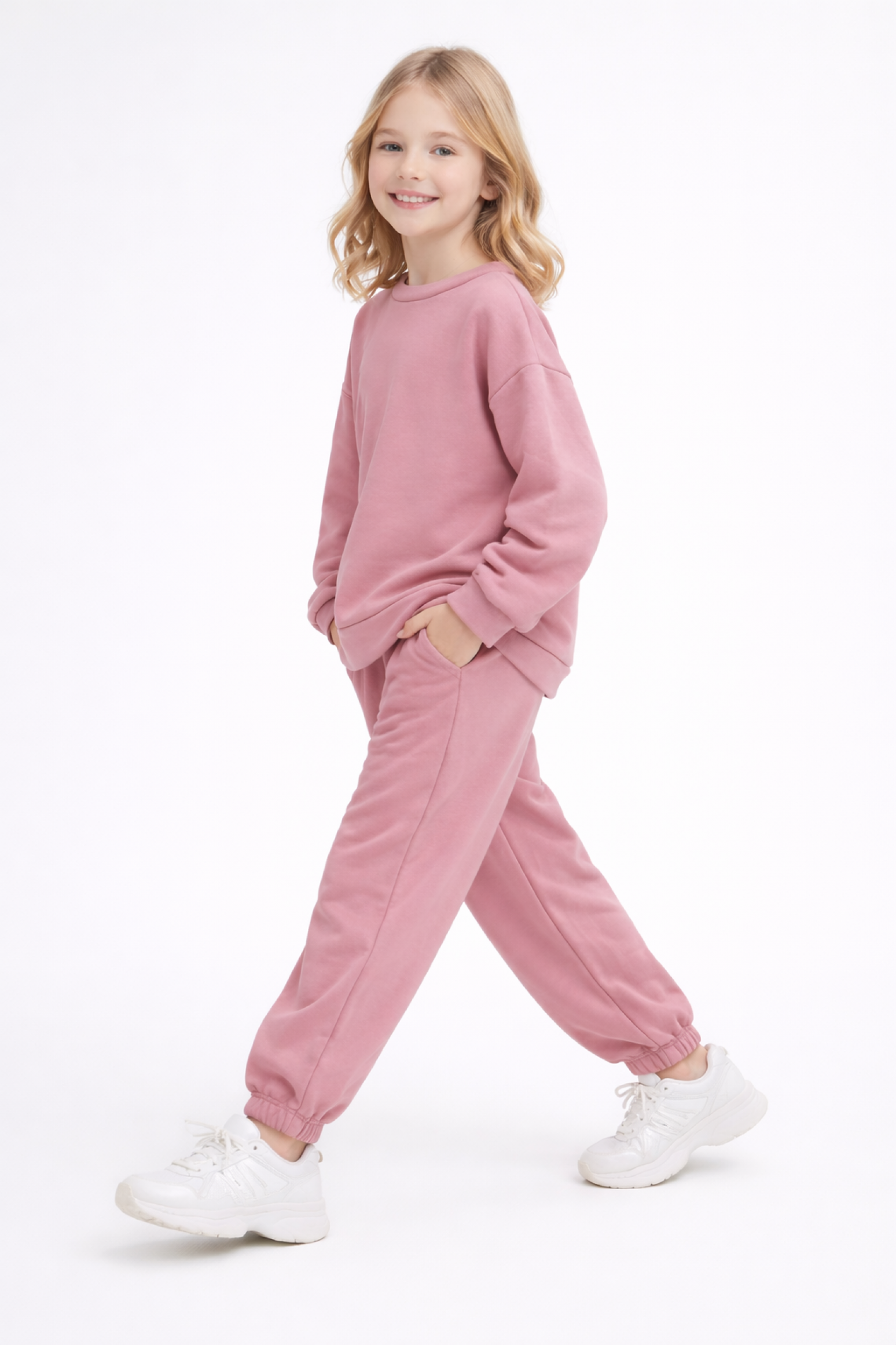 Костюм толстовка с разрезами и джогеры