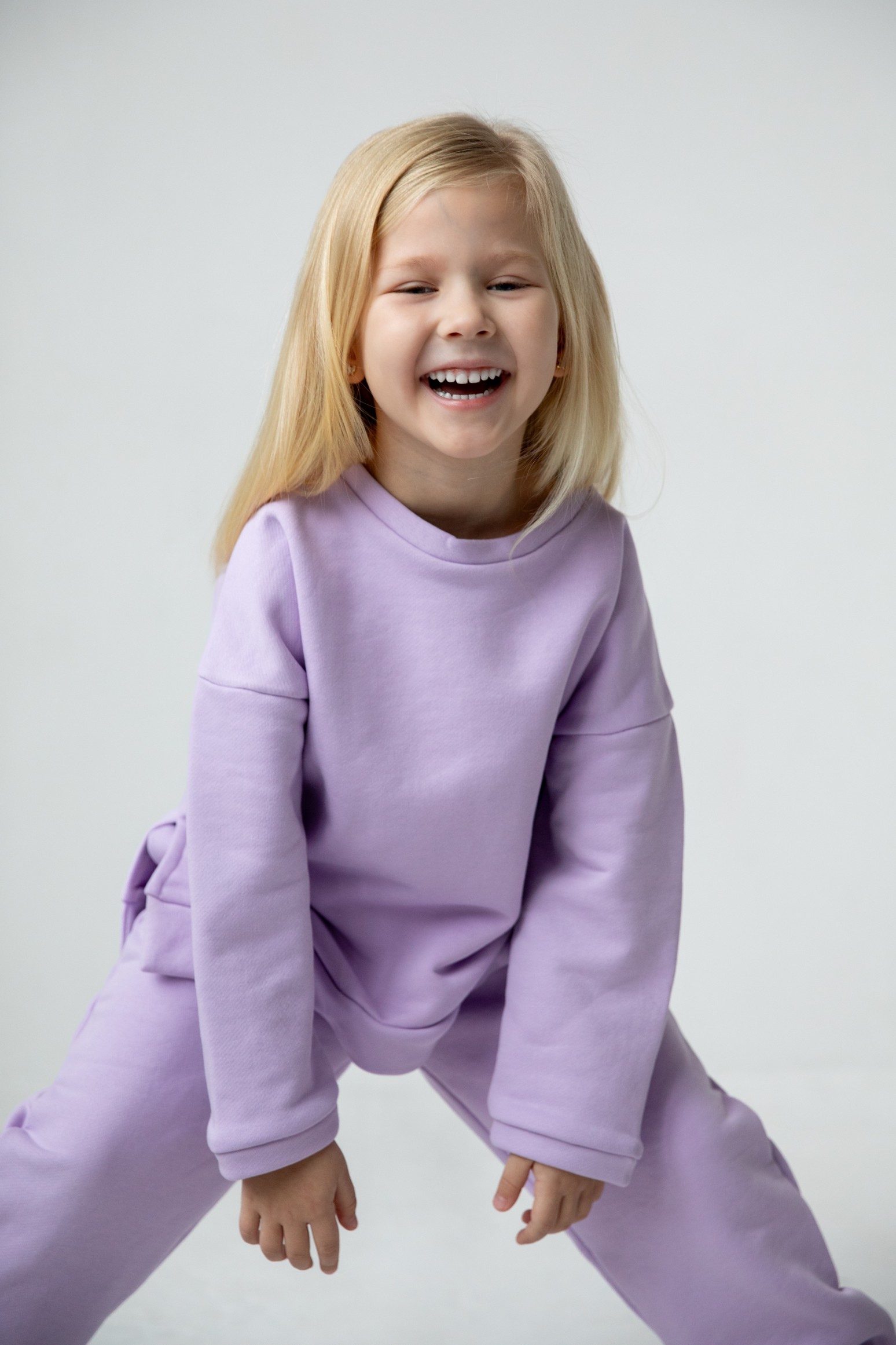 Костюм толстовка с разрезами и джогеры