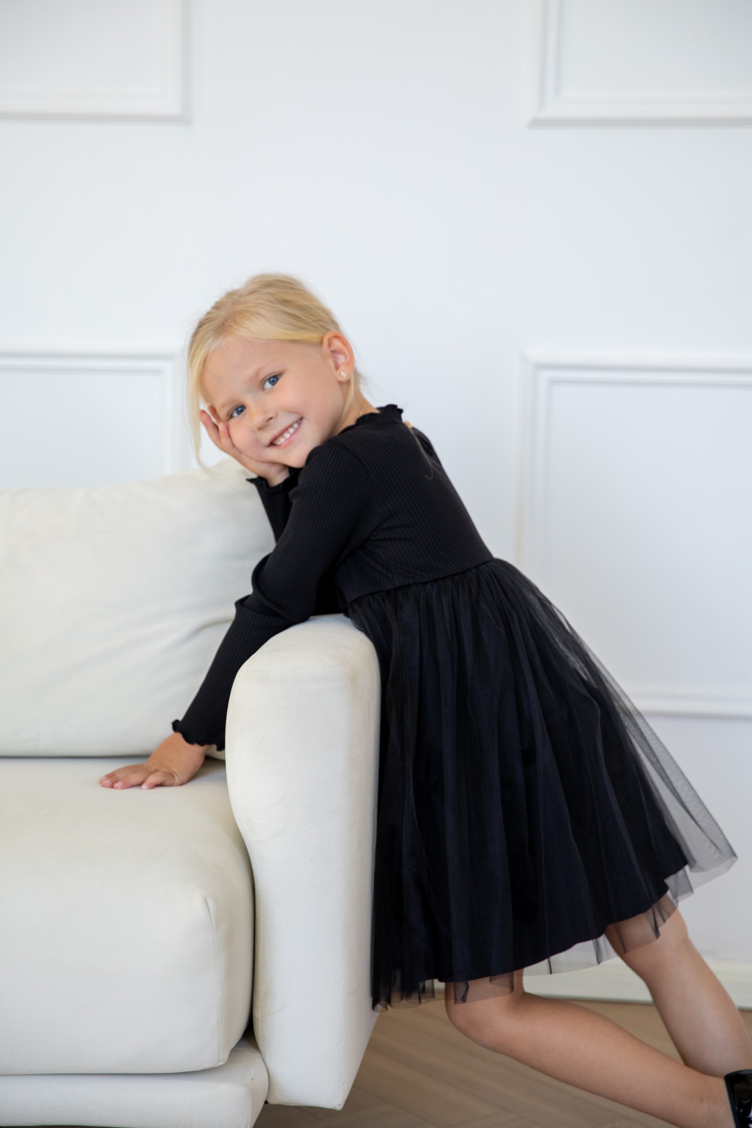 Платье из трикотажа с фатином