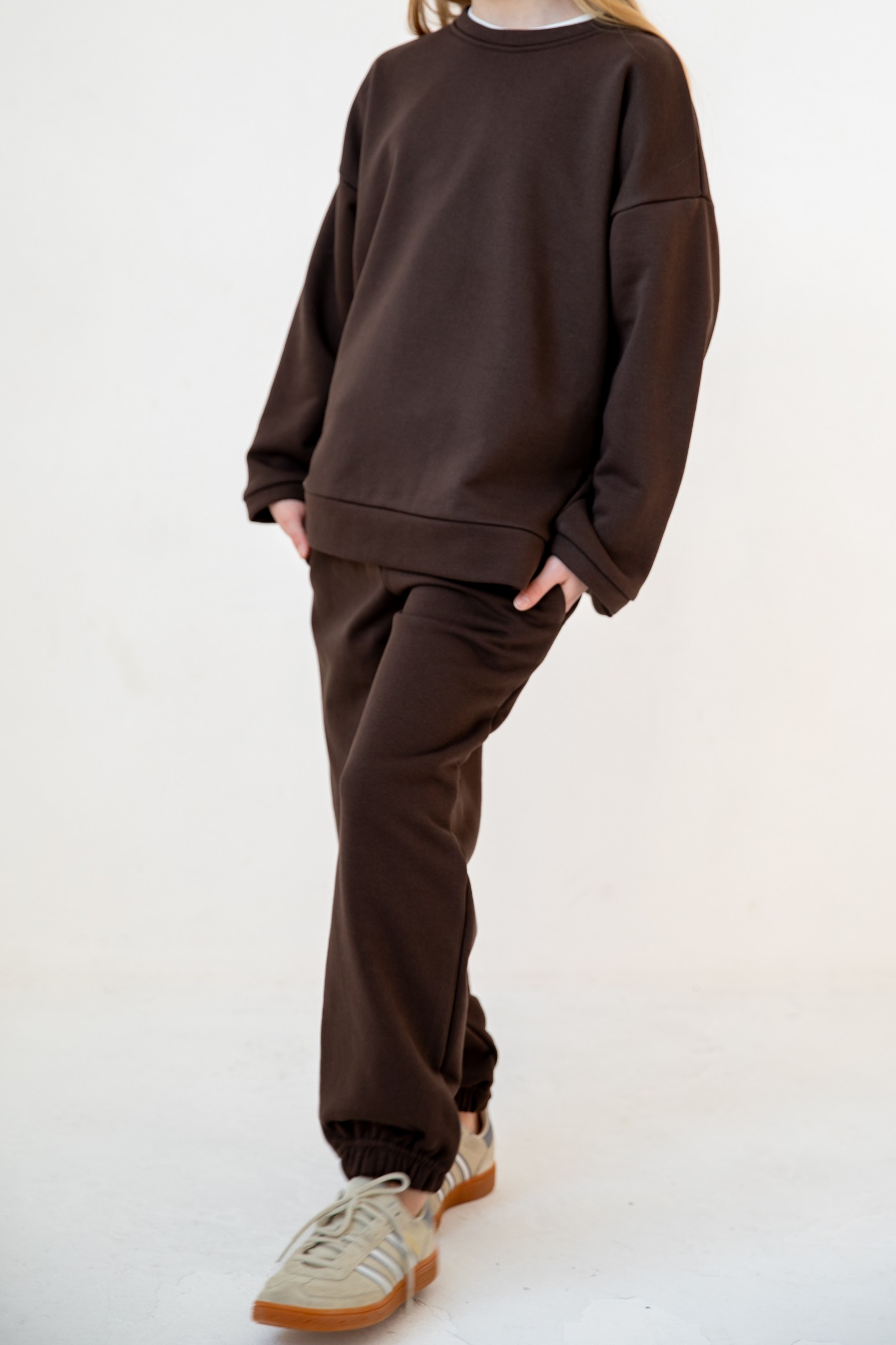 Костюм толстовка с разрезами и джогеры