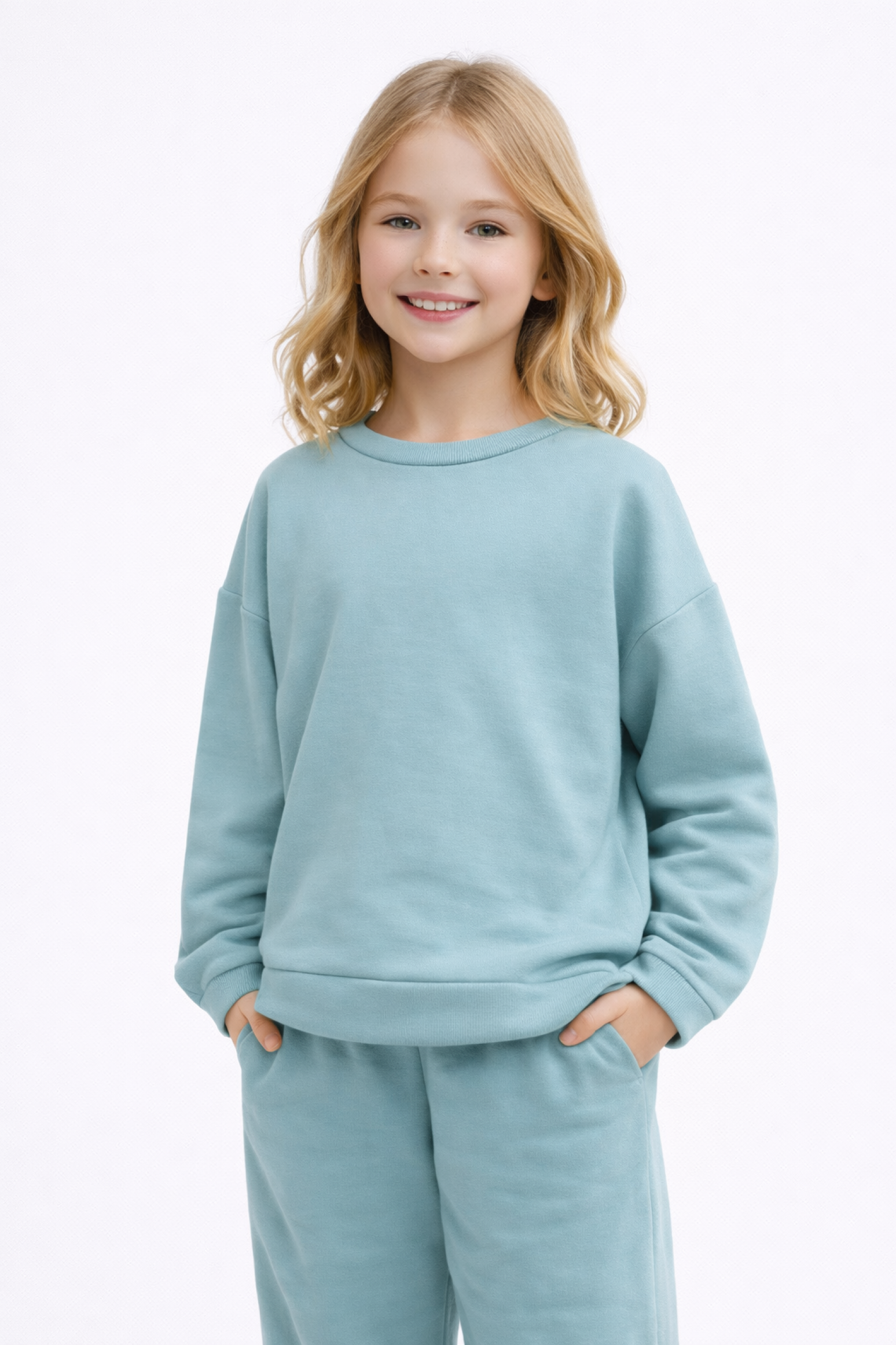 Костюм толстовка с разрезами и джогеры