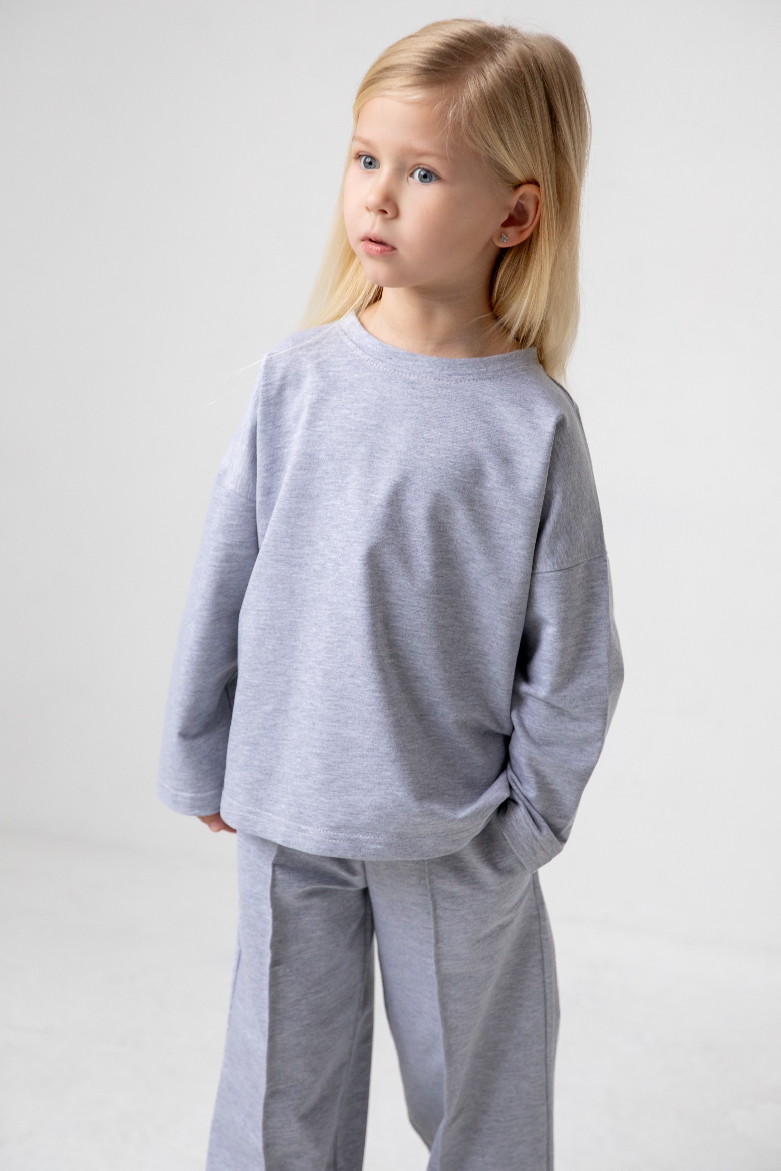 Костюм лонгслив и брюки со швами