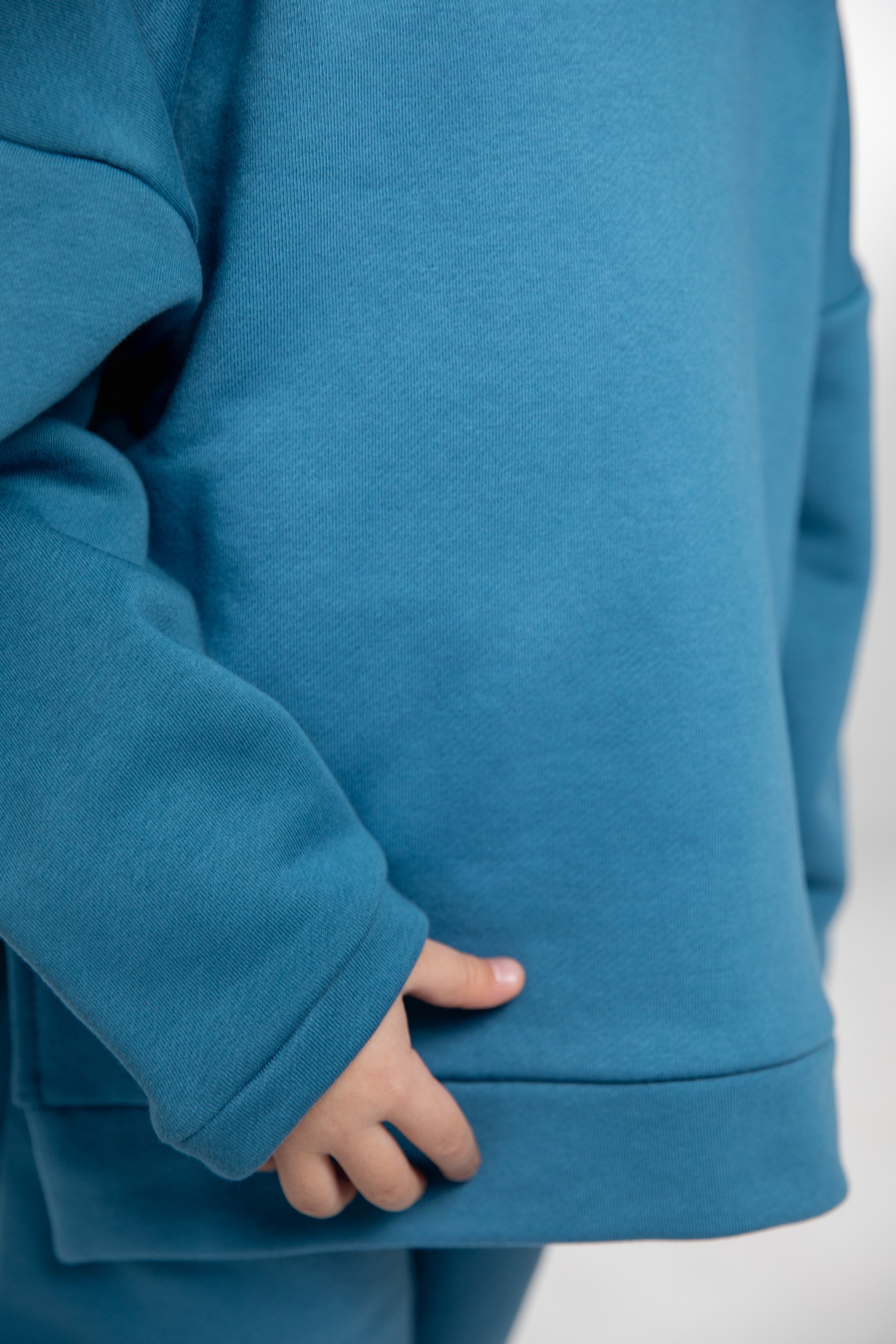 Костюм толстовка с разрезами и джогеры