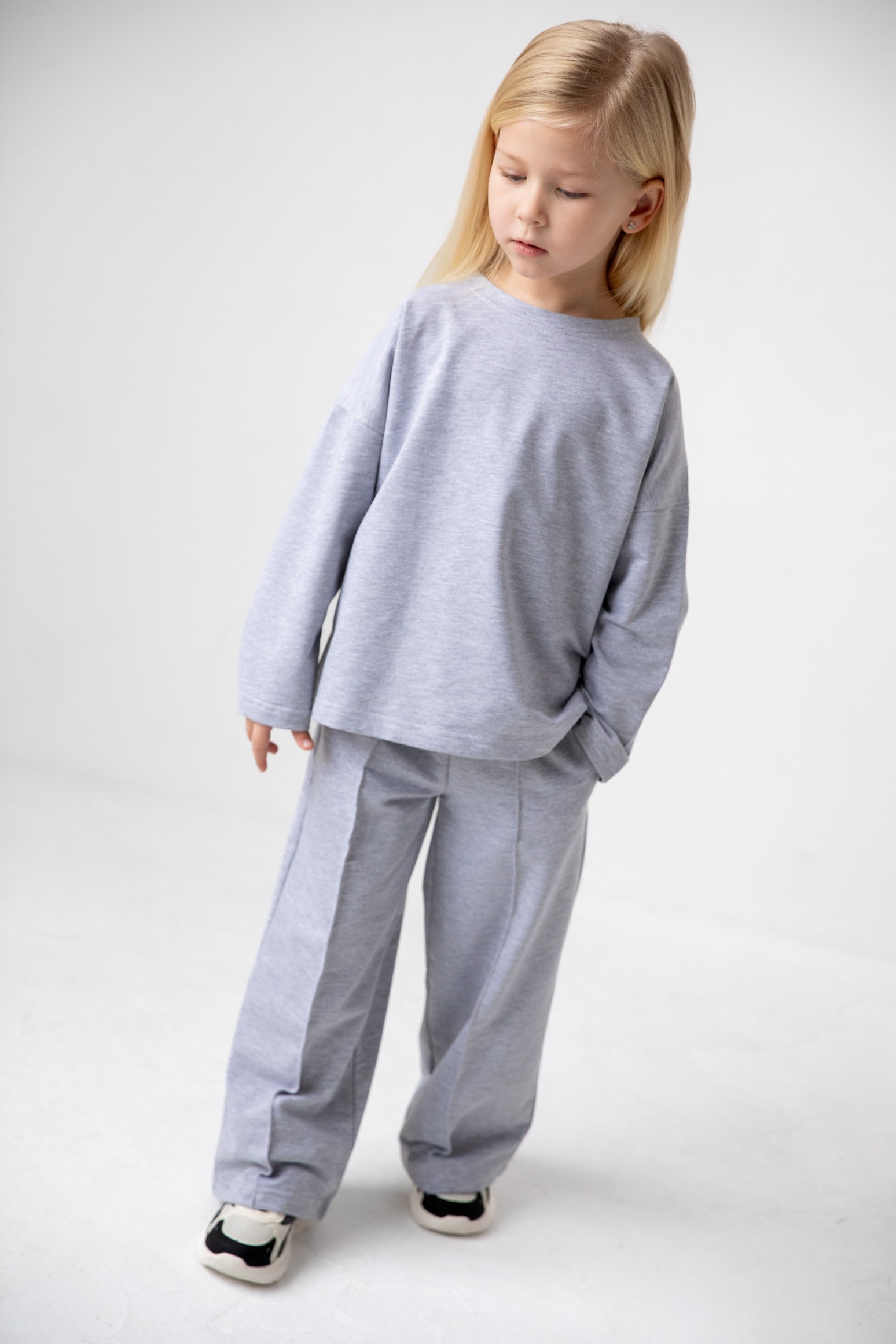 Костюм лонгслив и брюки со швами