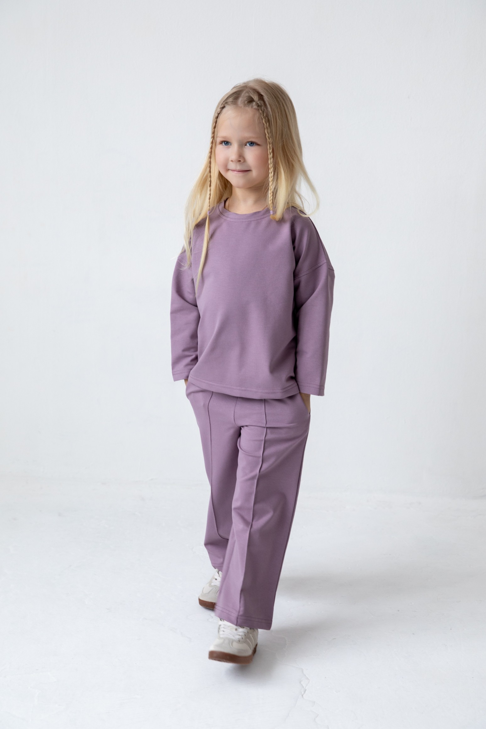 Костюм лонгслив и брюки со швами