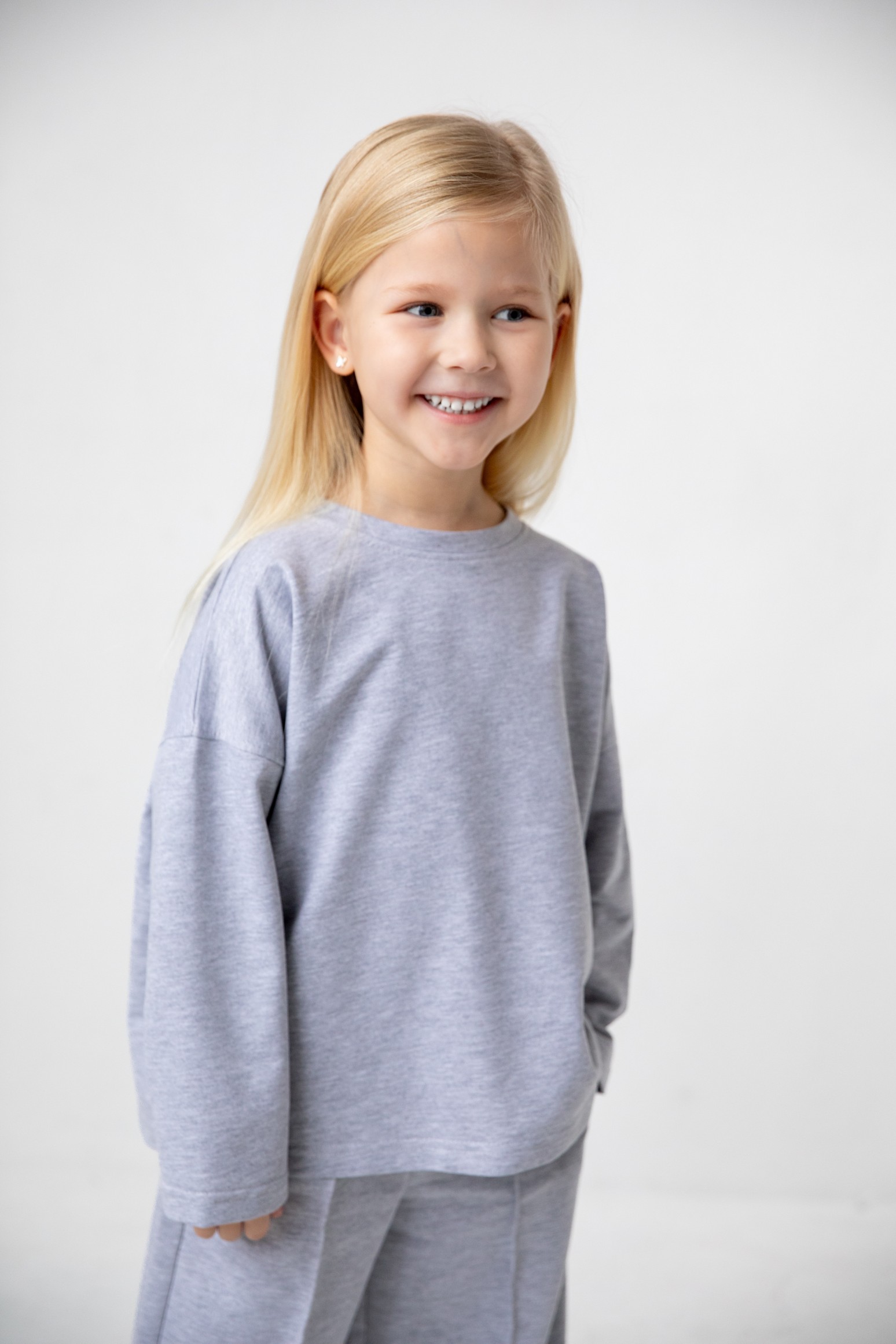 Костюм лонгслив и брюки со швами