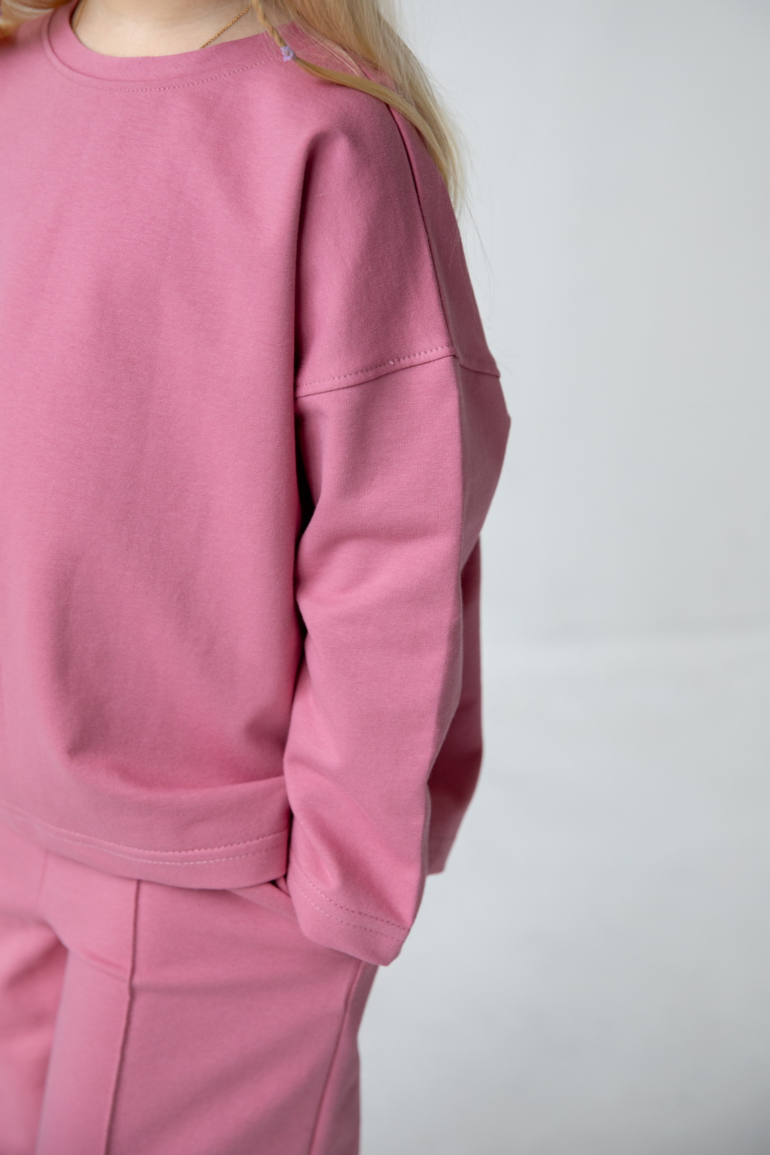 Костюм лонгслив и брюки со швами