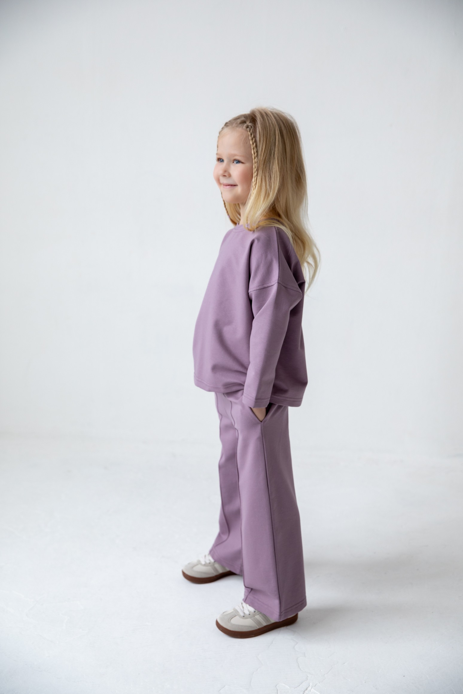 Костюм лонгслив и брюки со швами