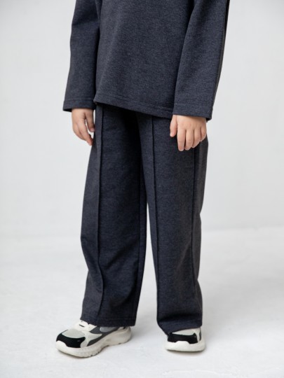 Костюм лонгслив и брюки со швами