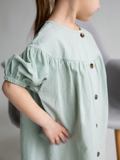 Платье на пуговицах с рукавом на резинке