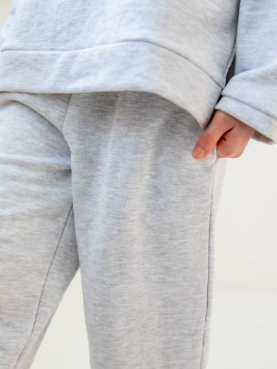 Костюм толстовка с разрезами и джогеры