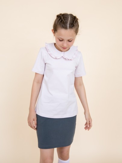 Блуза с рюшей по воротнику с коротким рукавом