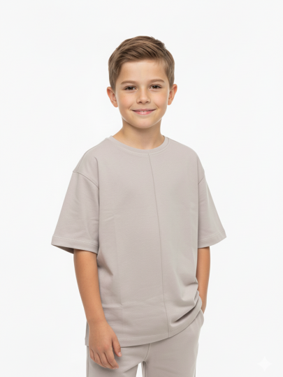 Комплект футболка с декоративными швами и шорты серо-бежевый