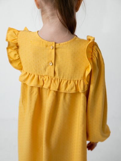 Платье с рюшей по кокетке и крылышками