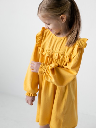 Платье с рюшей по кокетке и крылышками