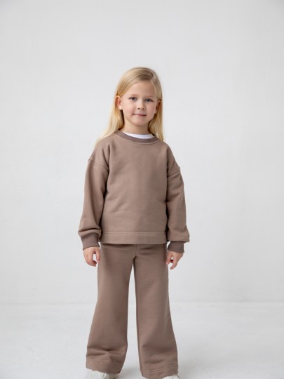 Костюм толстовка и прямые брюки