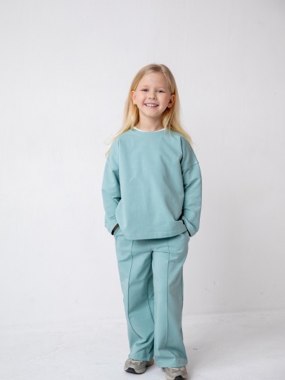 Костюм лонгслив и брюки со швами