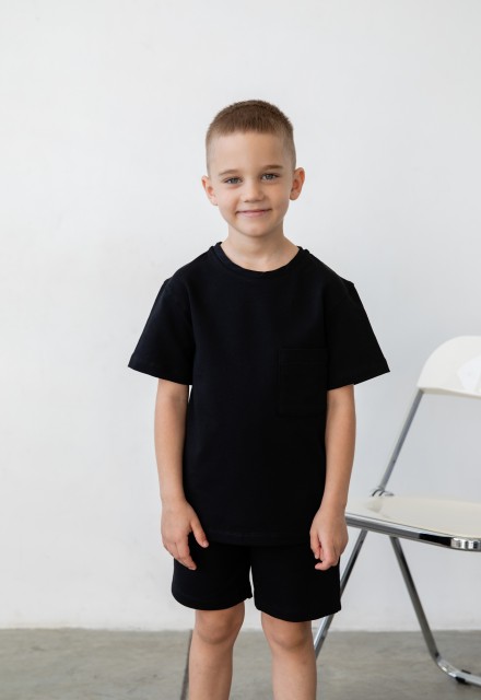 Костюм футболка с карманом и шорты oversize